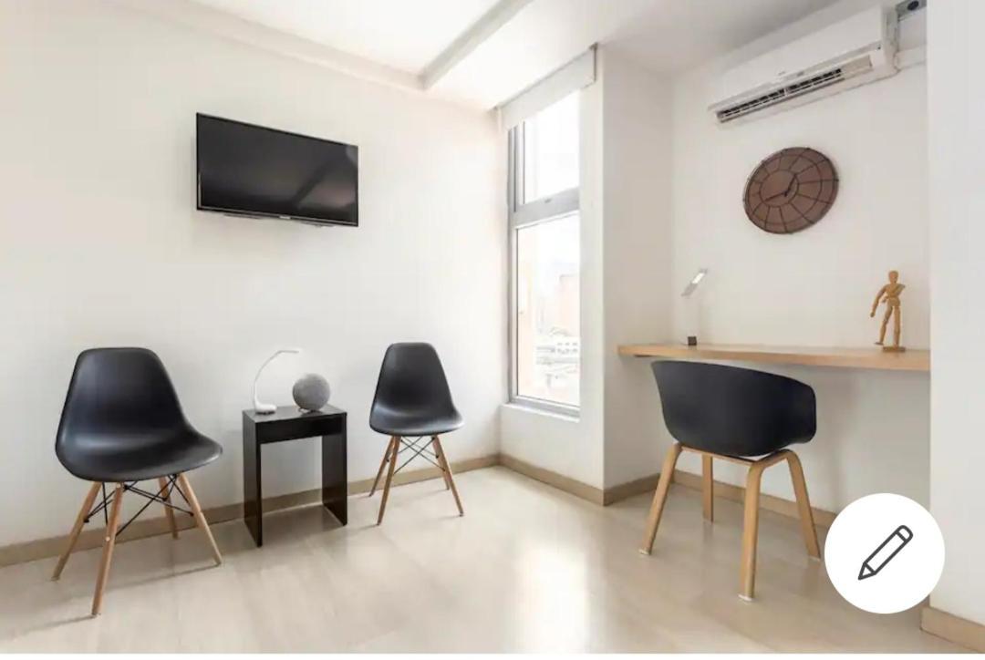 Beautiful & Comfortable Apartment In Laureles Medellín Exteriör bild