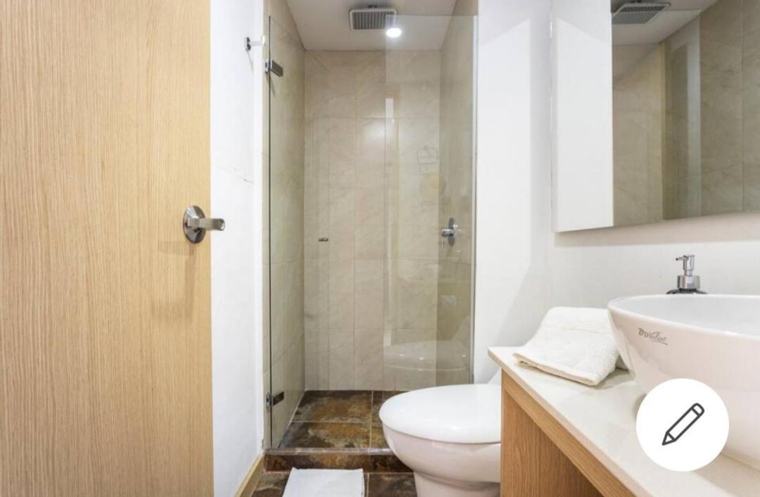 Beautiful & Comfortable Apartment In Laureles Medellín Exteriör bild
