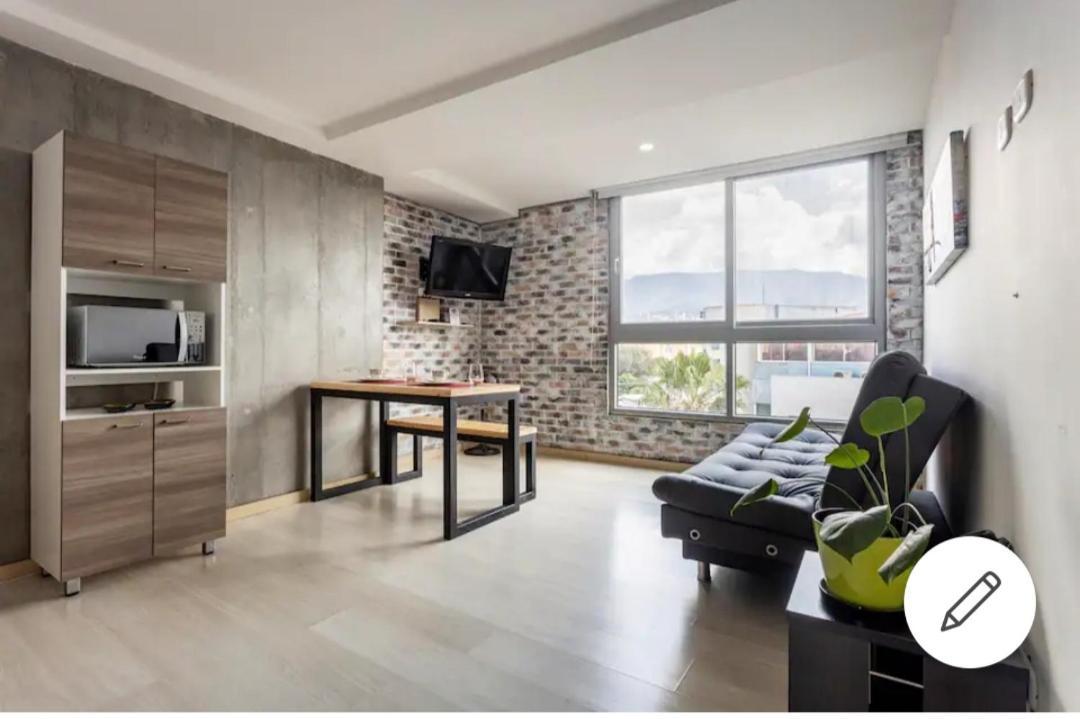 Beautiful & Comfortable Apartment In Laureles Medellín Exteriör bild